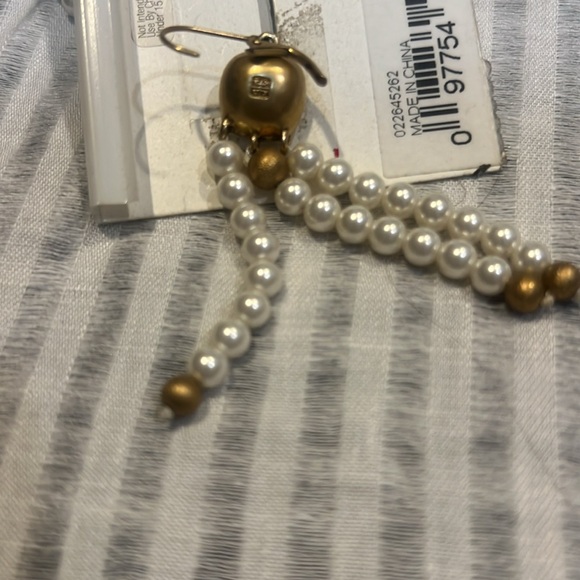 Givenchy Drop down Faux Pearl Earrings New. - Picture 8 of 13